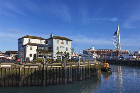 Portsmouth travel | England - Lonely Planet