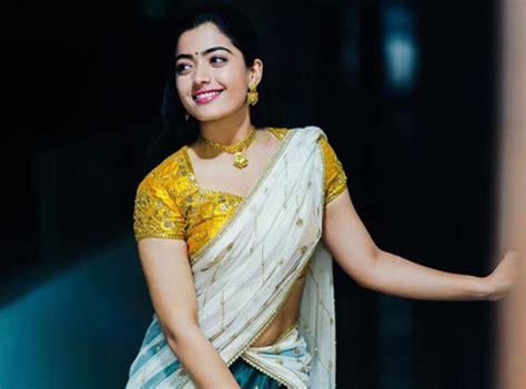 If indian cinema has gems like amitabh bachchan,dharmendra and khans among 23 supremely talented & famous south indian actors & actresses who give bollywood stars a tough competition. Top 20 South Indian Actresses with Names and Photos!