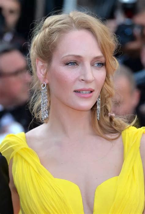 Uma Thurman Looks Unrecognisable As She Poses On The Red Carpet In New