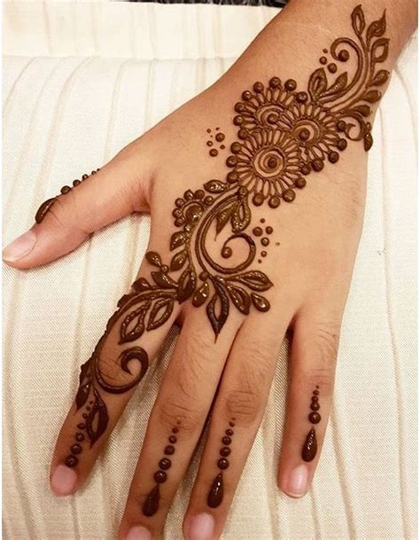 30 Basic Mehndi Designs For Hands And Feet Bridal Mehendi And Makeup