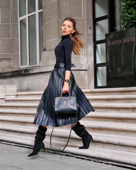15 Very Chic Business Casual Fall Outfits For Work Hello Bombshell