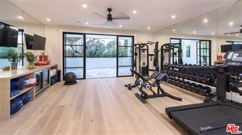 Do not hesitate to visit more in blog. 78 Home Gym Design Ideas (Photos) | Gym room at home ...
