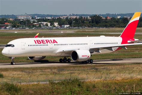 Iberia Takes Delivery Of Its First Airbus A350 900 Con Imágenes