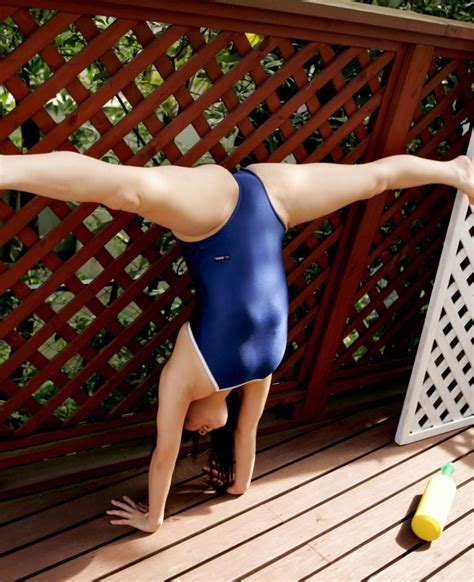 Highres Asian Contortion Flexible Photo Medium Split Swimsuit Yoga Image View