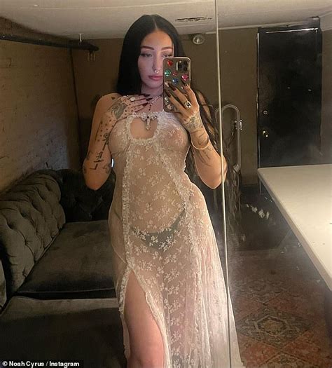 Noah Cyrus Puts On An Eye Popping Display As She Goes Topless Beneath