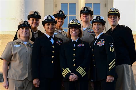 Navy Officially Retires Bucket Cover For Female Officers Chiefs