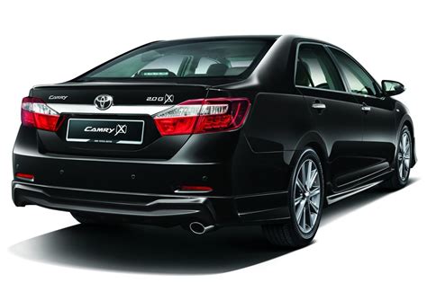 At toyota, we believe in going beyond your expectation. Toyota Camry G X Malaysia press shot rear