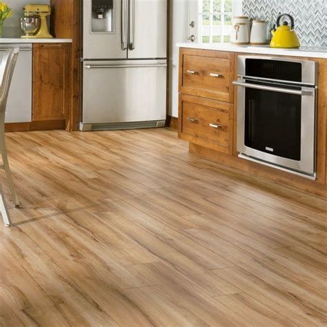 Armstrong Flooring Luxe Rigid Core Groveland 6 X 48 X 788mm Maple