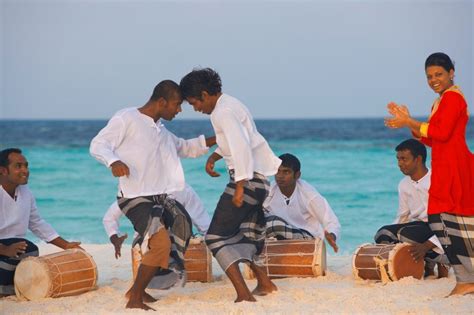 ¿qué Actividades Hacer En Maldivas Bares Restaurantes Y Gastronomía