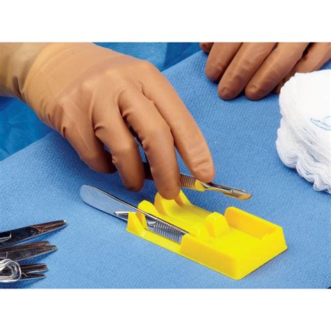 Medline Gold Standard Scalpel Holder Pack Of 100 Health And Care