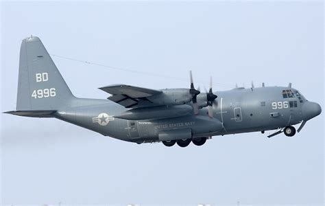 La Armada De Eeuu Busca Actualizar Su Flota De Aviones C 130t Hercules