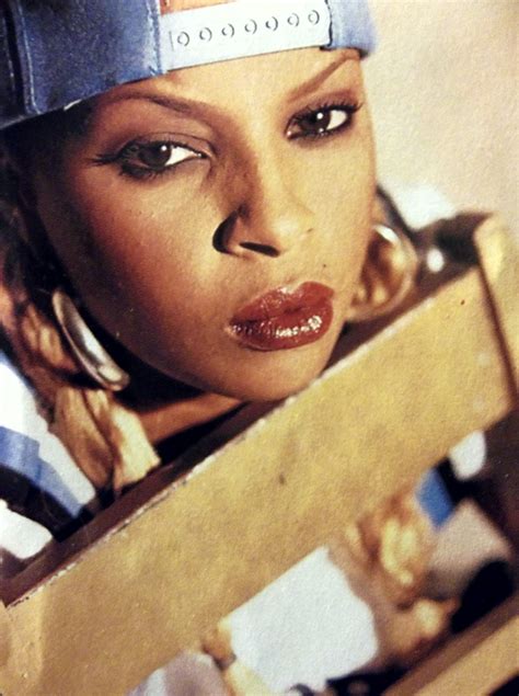 December 3 Mary J Bligeknown As The “queen Of Hip Hop Soul” Mary J Blige Helped Bri