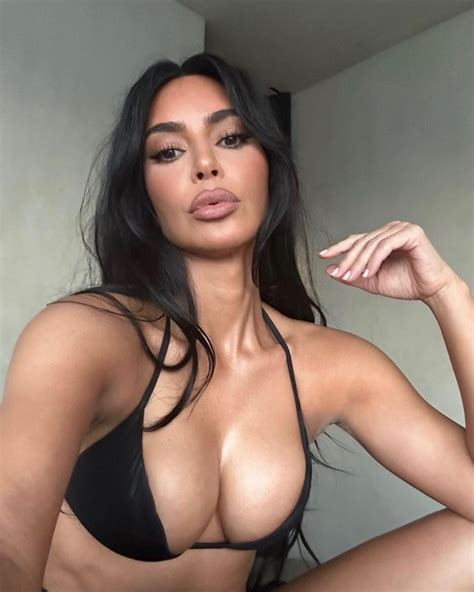 Kim Kardashian Nude The Fappening