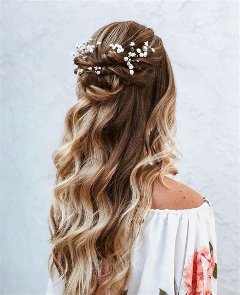 Half Up Half Down Hairstyles Were Loving Right Now Southern Living