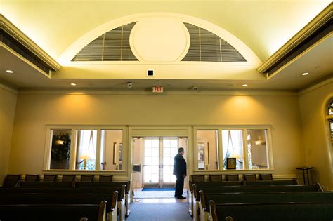 Bay Area funeral industry bracing for expected rise in coronavirus deaths