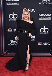  Clarkson At The Billboard Music Awards 2018 Popsugar Middle