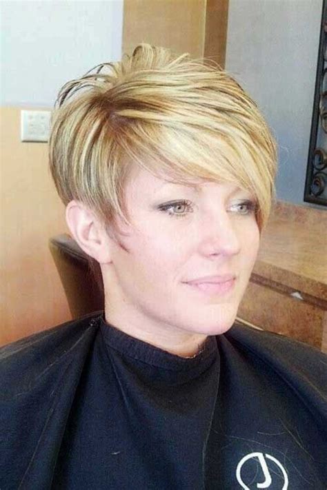 Check spelling or type a new query. 20 Best Haircuts for Women Over 40 | Tagli di capelli ...