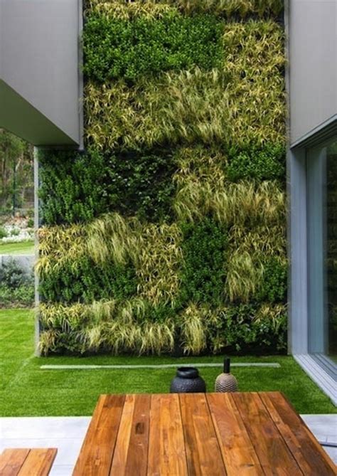 20 Cool Vertical Garden Walls Homemydesign
