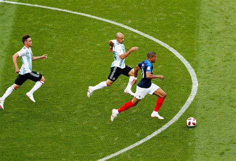 world cup 2018 kylian mbappé bends time and space leads france past argentina the new yorker