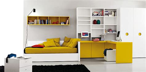 Urniture decoration under the captain's cabin. Stylish Teenagers' Rooms From Clever