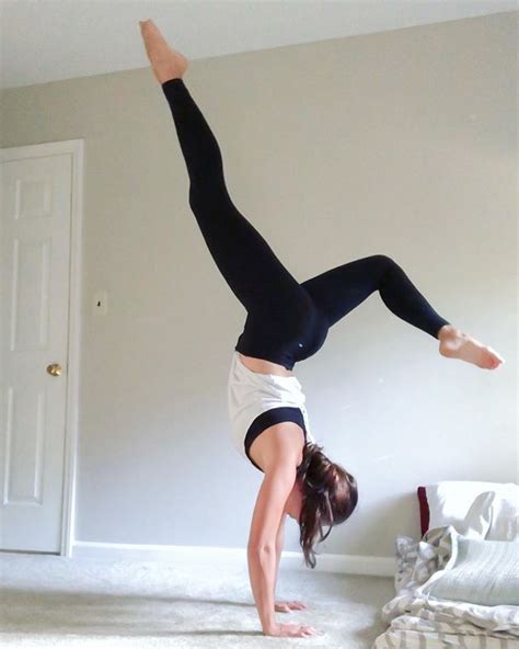 Jun 16, 2019 · 3. yoga handstands, practice, wellness | Yoga handstand ...