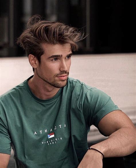 Does Anyone Know Where I Can Buy This Tee Or At Least The Brand Mens Hairstyles Round Face Mdv