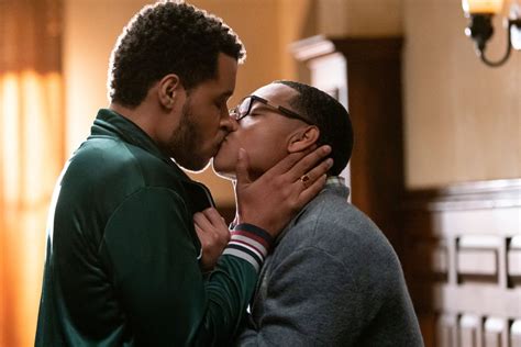 33 Lgbtq Shows On Netflix That Will Fill You With So Much Pride Best