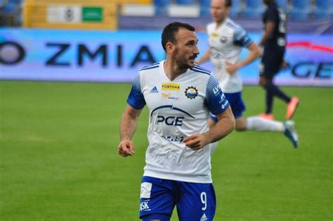 Tomasz kwiatkowski (główny), bartłomiej lekki (asystent 1), marek arys (asystent 2), mateusz jenda (techniczny), zbigniew. Wraca PKO Ekstraklasa! PGE Stal Mielec u siebie zagra ze ...