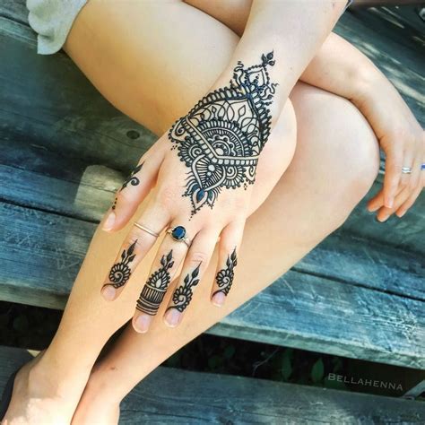 24 Henna Tattoos By Rachel Goldman You Must See Henna Tattoos Henna