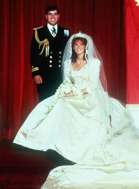 Royal Wedding Of Sarah Ferguson Spectacular Pictures From Her Marriage