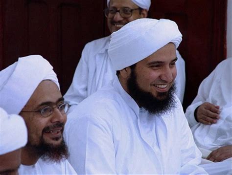 Zainal abidin bin ahmad merakyatkan perkhidmatan awam meningkatkan kecekapan pelaksanaan urusan spa usaha. BIOGRAFI HABIB ALI ZAINAL ABIDIN BIN ABDURRAHMAN AL JIFRI ...
