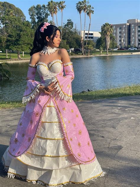 Los Angeles Teen A Finalist In Annual Duct Tape Prom Dress Contest