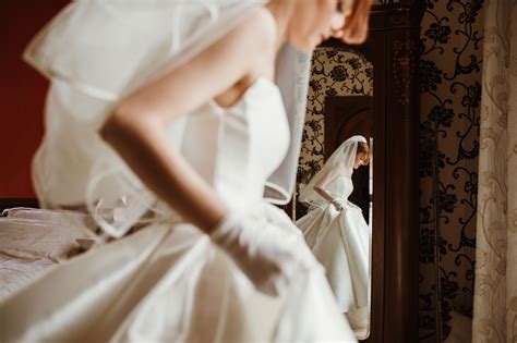 12.455 · 127 govori o ovome · 57 ljudi bilo je ovdje. Using Reflections in Wedding Photography | World's Best Wedding Photos