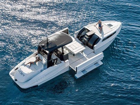 14 Small Luxury Yachts For A Stylish Getaway On The Sea Luxury Yachts