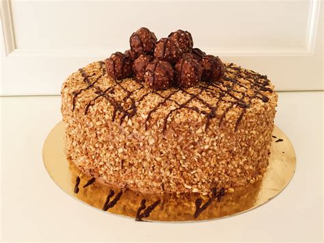 Rocher Torte mit Nutella und Haselnüssen - Rochertorte / Nutellatorte - Cook Bakery