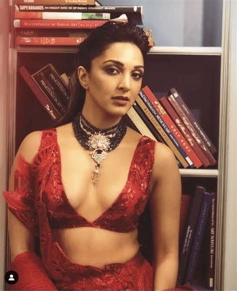 Kiara Advani Sexy Hot Babe Pics Xhamster