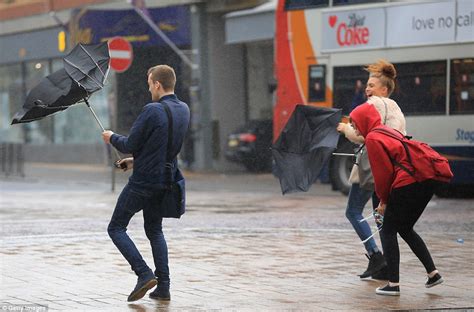 Britain Braced For Hurricane Gonzalo As 75mph Winds Hit The Uk Daily
