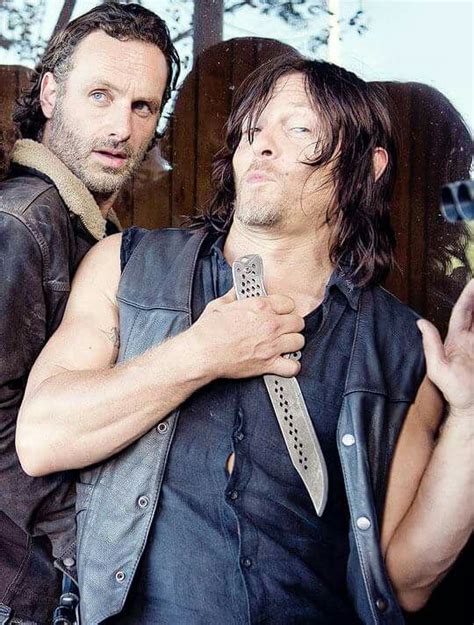 Rick Grimes And Daryl Dixon The Walking Dead Walking Dead Wallpaper Walking Dead Funny