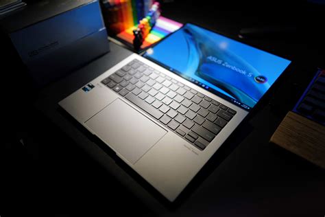 Asus Zenbook S 13 Oled Ux5304 Review A Worthy Competitor To The