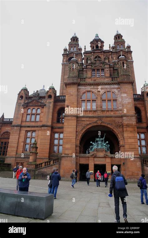 Glasgow Scotland Kelvingrove Art Gallery And Museum Stock Photo Alamy