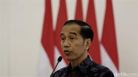 Nama komik ini adalah baca komik arisan sudah waktunya pulang, nah bagi kamu yang ingin membaca komik ini di sudah waktunya pulang komik. Jokowi Sebut Mudik dan Pulang Kampung Beda, Ini Pendapat 3 Ahli
