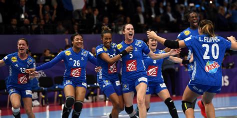 Handball Les Françaises Sacrées Championnes Deurope Après Leur