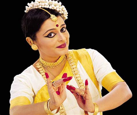 Women Dressing Guide Kerala Traditional Dress