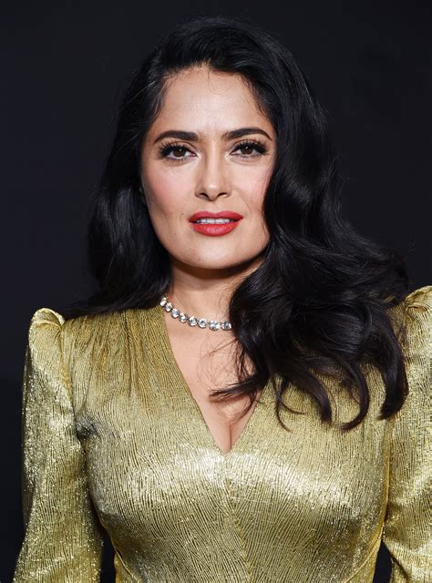 Salma Hayek Proudly Shows Off Her Natural Curls Gray Hairs Natural Curls Salma Hayek