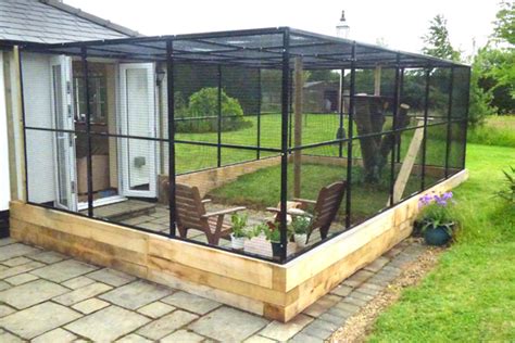 Not only is our diy cat fence kit reliable to keep pets securely inside the fence, but it is guaranteed to keep out birds, homeless dogs and other wildlife. Catio