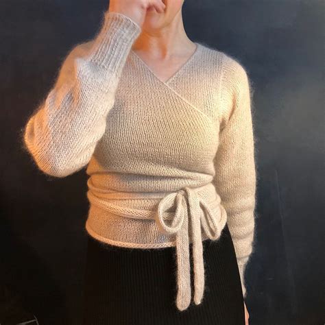 Ravelry Ballet Blusen By Knit Collective Cph Wrap Sweater Pattern
