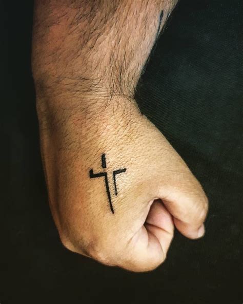 Best Small Cross Tattoo Ideas Inspiration Guide Cross