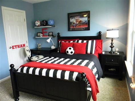 Stylish Soccer Themed Bedroom Design For Boys 23 Decomagz Soccer