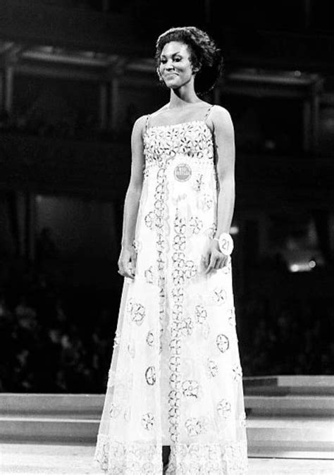 Jennifer Hosten Beauty Queen 👸🏽 Miss World 1970 Grenada 🇬🇩 Miss World Beauty Event Royal