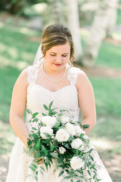 Bridal Portrait Poses Mauve And Navy Backyard Wedding In Midland